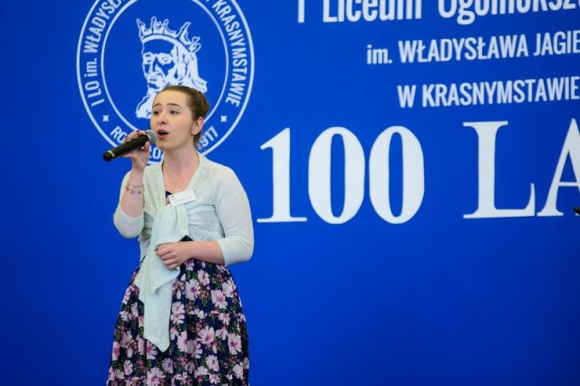 „Wspomnień czar” - część artystyczna podczas uroczystych obchodów Jubileuszu Szkoły